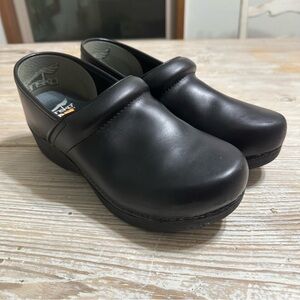 DANSKO XP 2.0 Black Comfort Womens Leather Clogs 41 EU 10-10.5 US WIDE